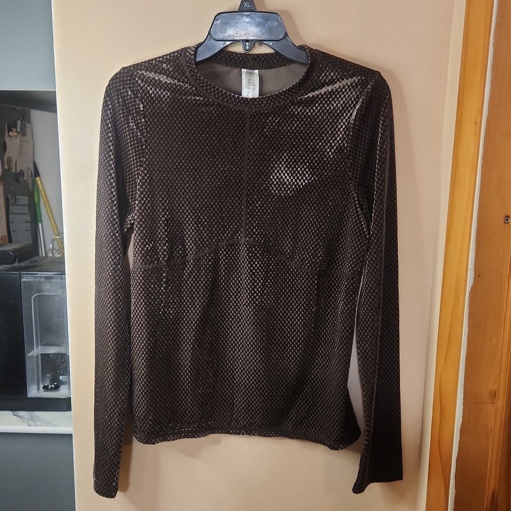 Fabletics size medium Velour Seamed Long-Sleeve Top in Cacao